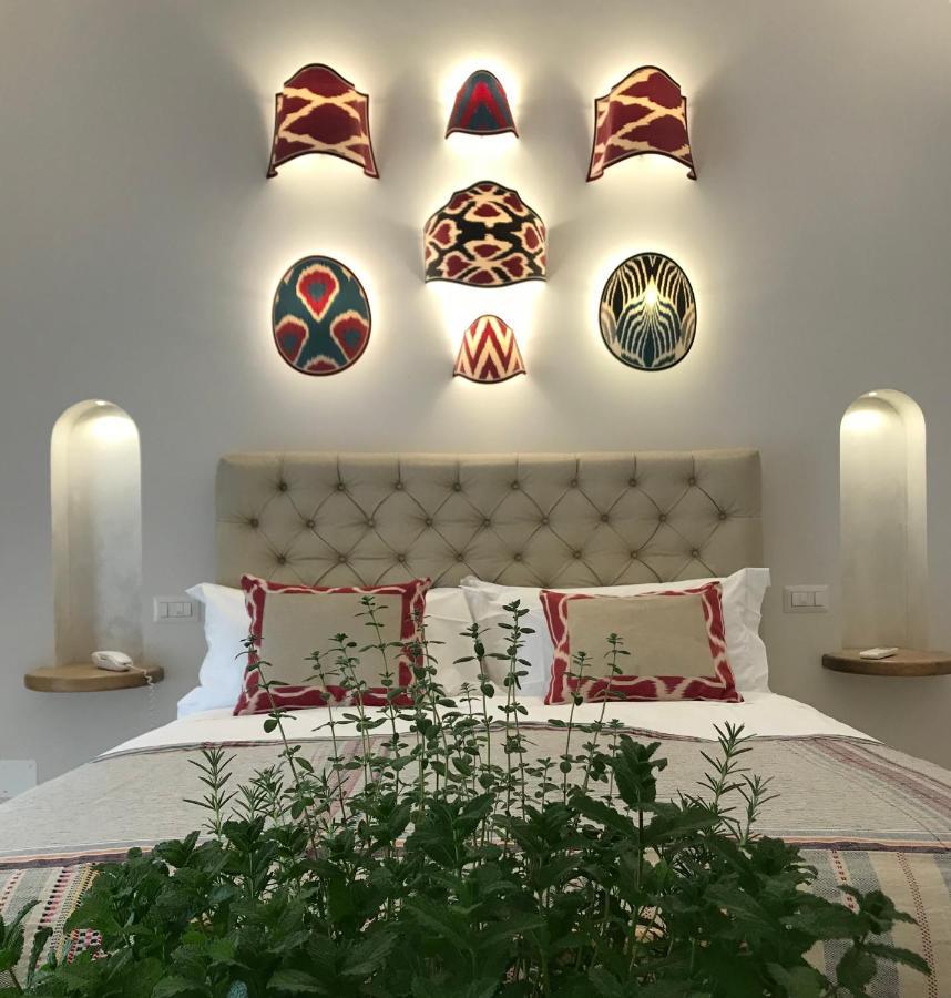 Queen Room with Partial Sea View